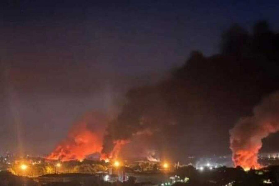 Пожар на электростанции во Владивостоке привел к отключению электричества и тепла у примерно 50 тысяч жителей