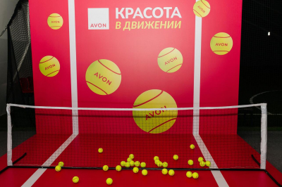 Новые места: в Москве открылся розовый корт для падела