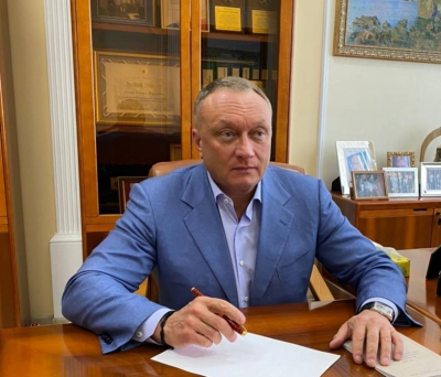 Дмитрий Савельев: Сенатор, благотворитель или фигурант громкого дела?