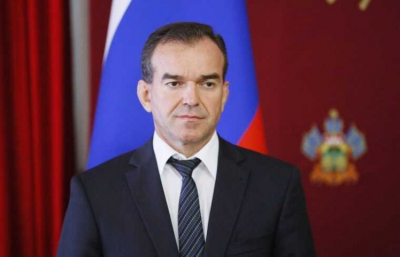 Пыль в глаза и миллиарды изъятых активов: как Вениамин Кондратьев отчитывается об успехах на фоне развала в регионе